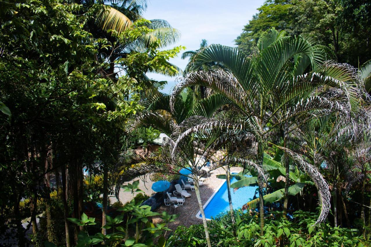 Hostel Plinio Manuel Antonio Exterior photo
