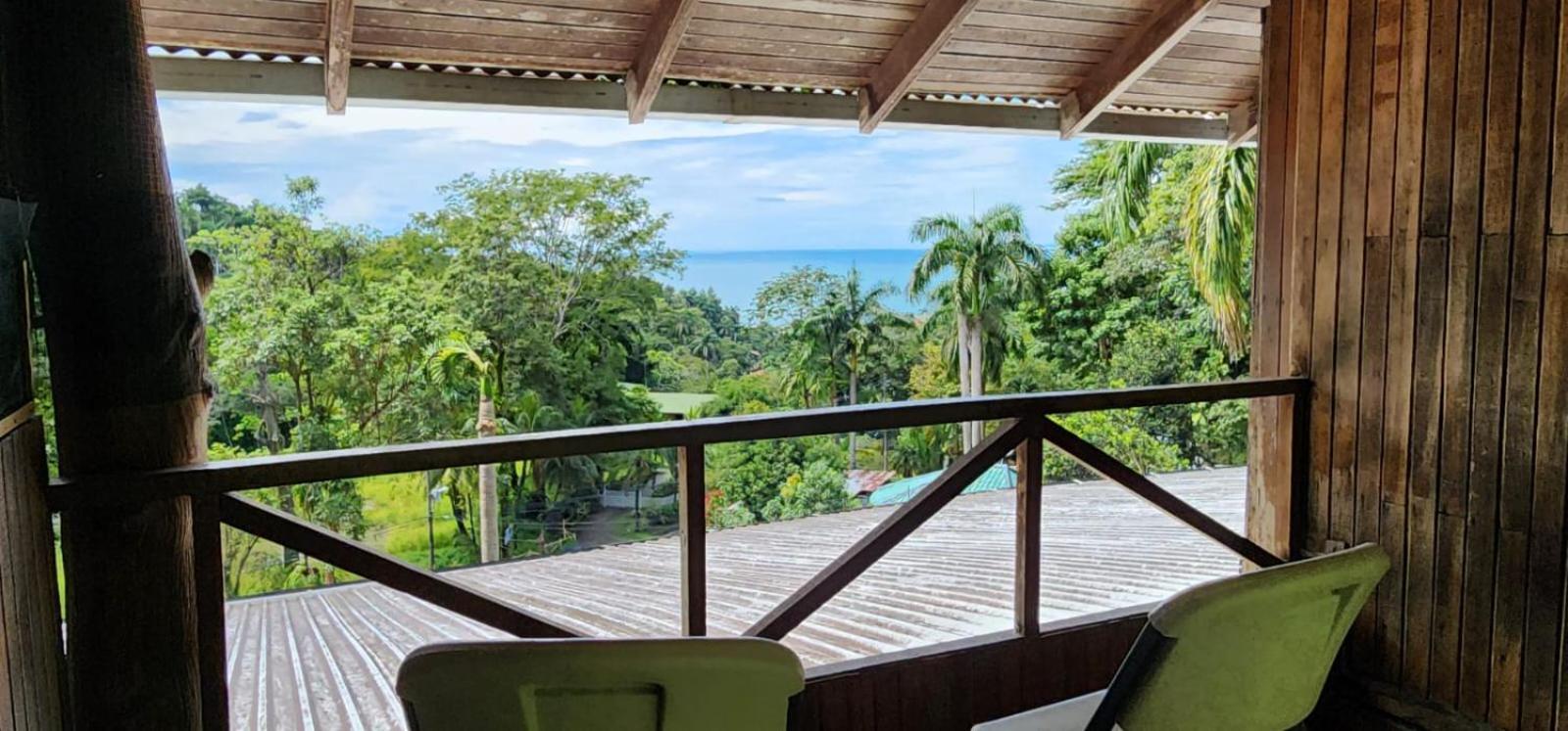 Hostel Plinio Manuel Antonio Exterior photo